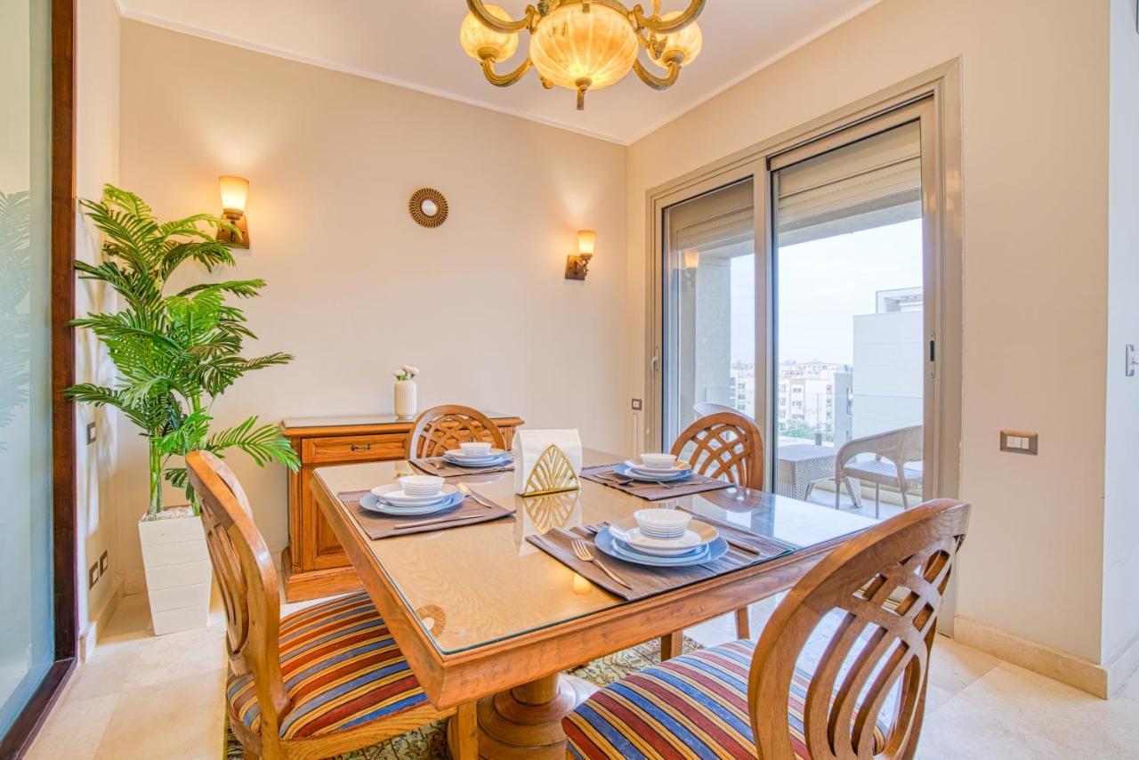 The Suites Near Auc By Elegant El El Cairo Exterior foto