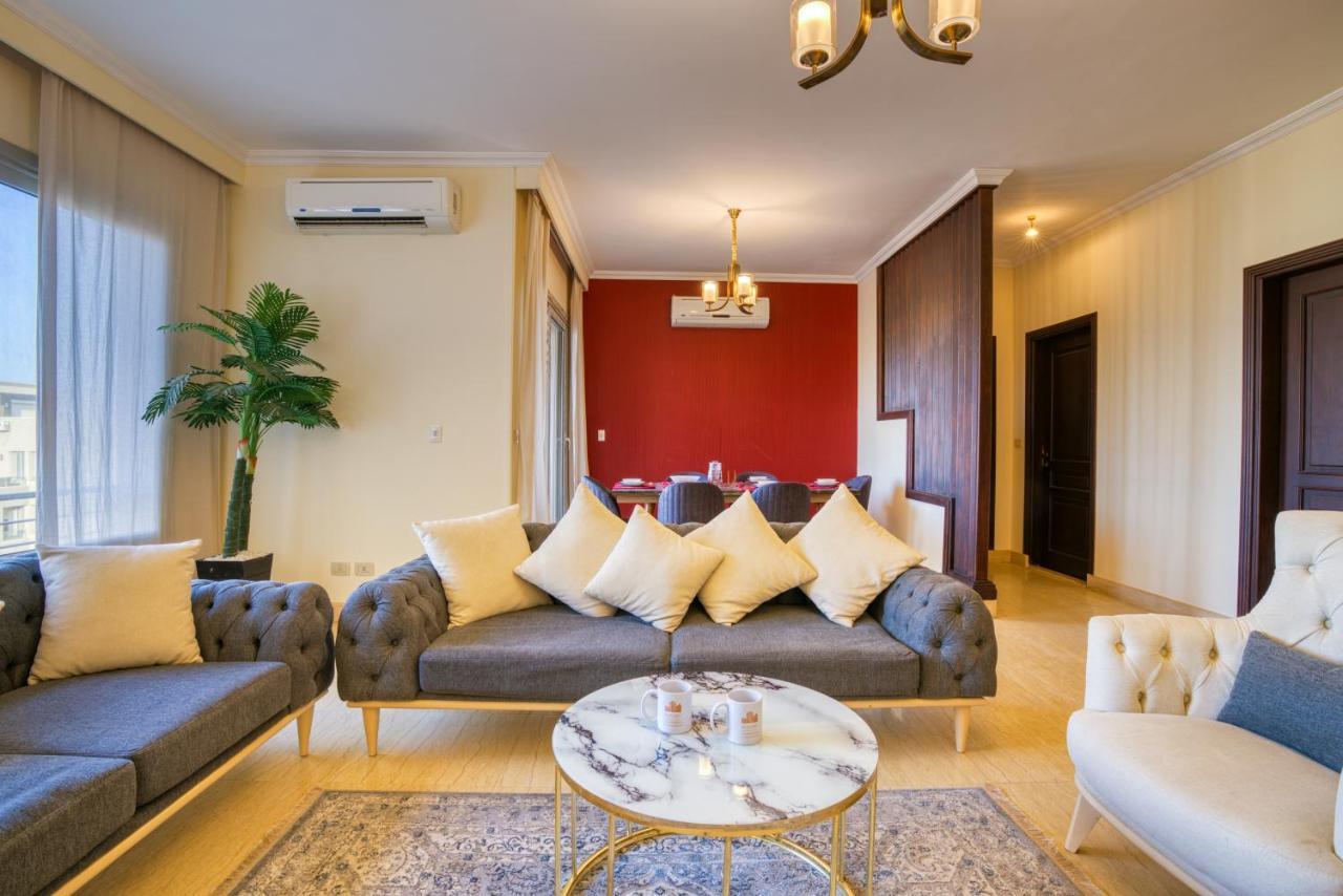 The Suites Near Auc By Elegant El El Cairo Exterior foto