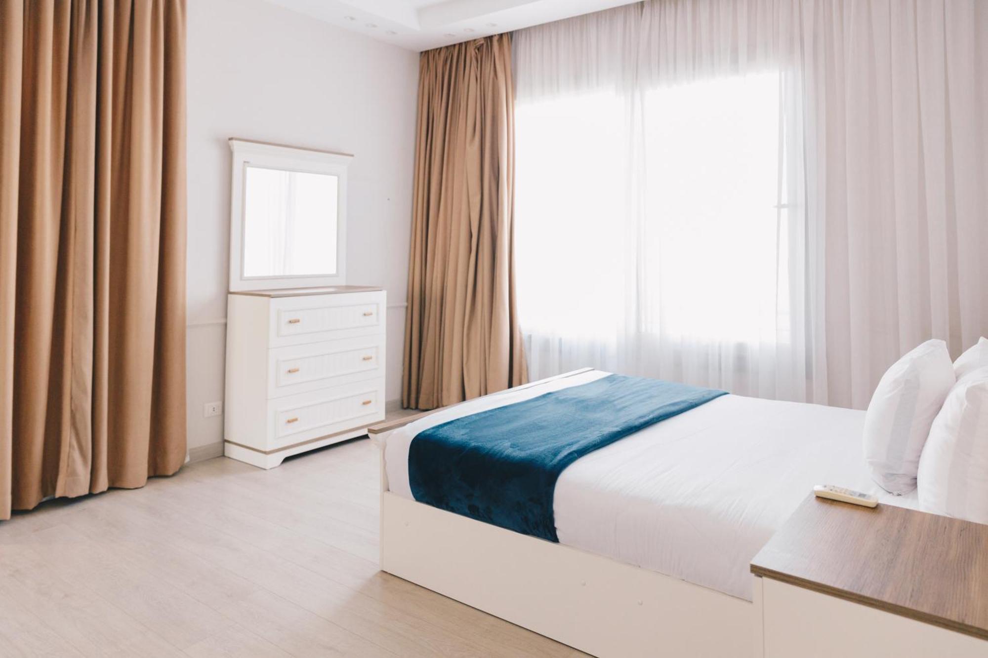 The Suites Near Auc By Elegant El El Cairo Exterior foto